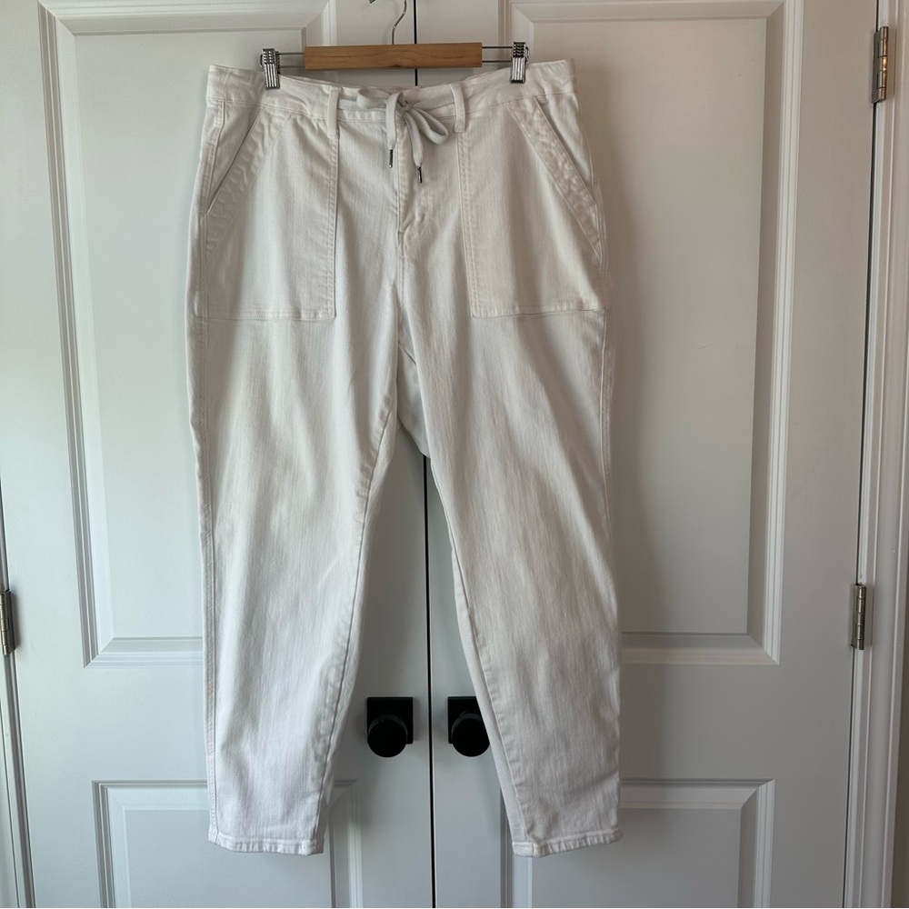 Judy Blue Women’s High Waisted Cuffed Jogger Pants White JB88812 (Size 18W)
